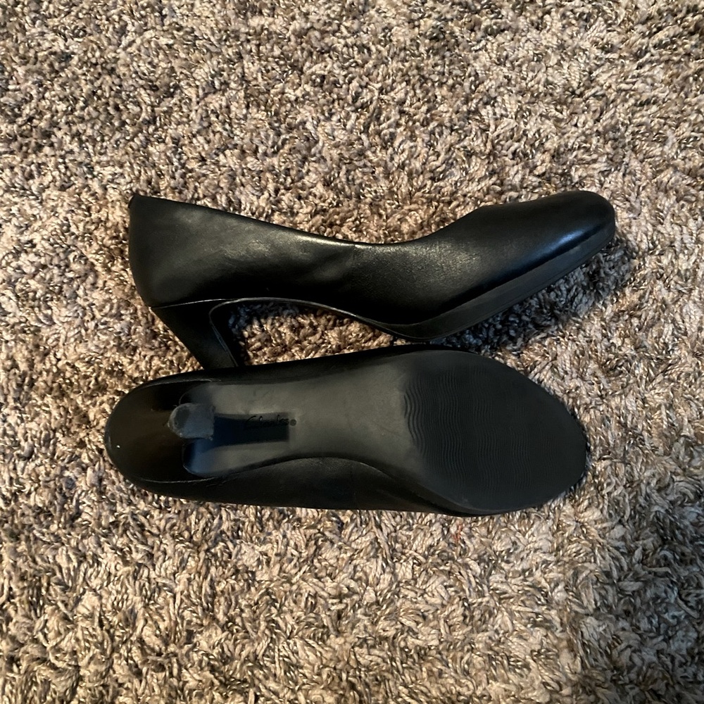 Clarks Adriel Viola Dress Pump - Read Description